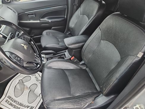 Used 2018 Mitsubishi Outlander Sport SEL image 14