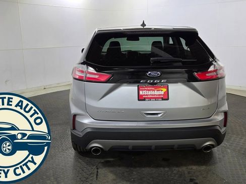 Used 2023 Ford Edge Titanium image 6