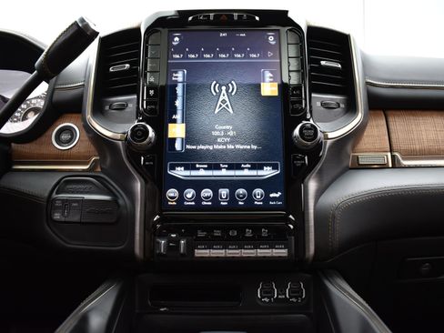 Used 2020 RAM 3500 Limited image 16