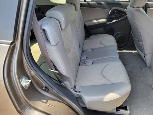 Used 2009 Toyota RAV4 2WD w/ Base L4 Extra Value Pkg image 16