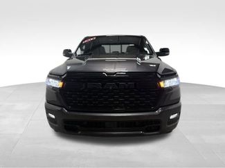 New 2026 RAM 1500 4x4 Crew Cab video 3