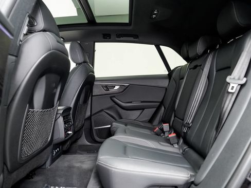 Used 2019 Audi Q8 Premium Plus AWD/4WD image 23