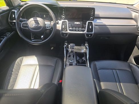 Used 2021 Kia Sorento SX AWD/4WD image 24