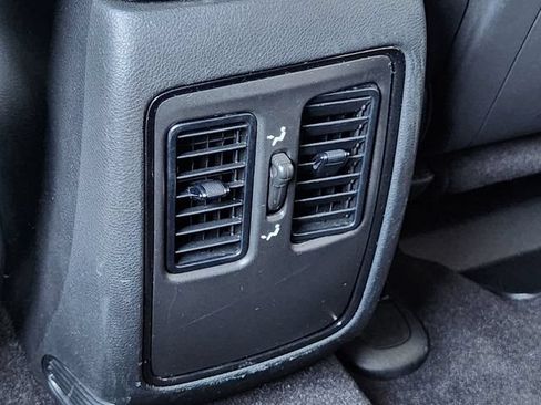 Used 2022 Dodge Durango GT RWD image 23
