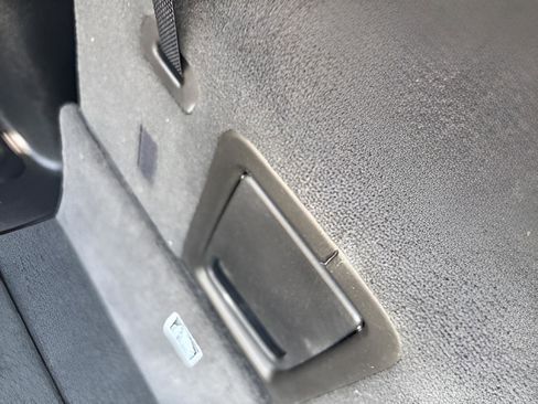 Used 2024 Jeep Grand Cherokee L Laredo image 11