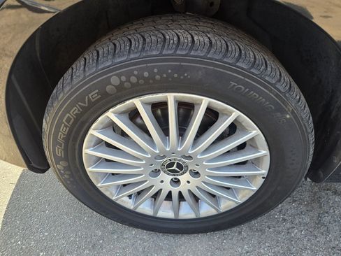 Used 2018 Mercedes-Benz Metris Passenger image 30