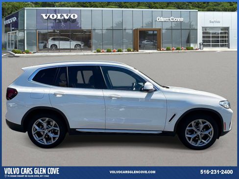 Used 2024 BMW X3 xDrive30i w/ Convenience Package AWD/4WD image 3