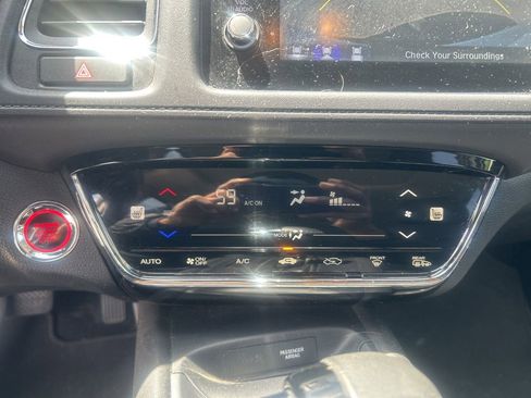 Used 2022 Honda HR-V EX-L image 24