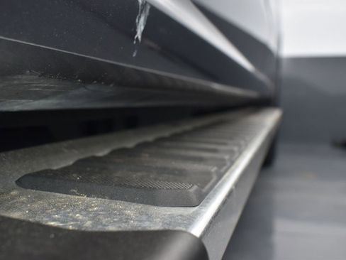 Used 2024 Ford F150 XLT image 9