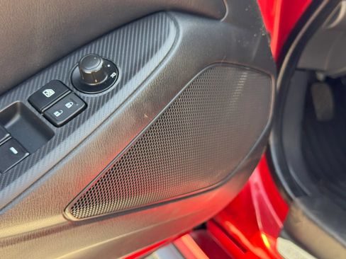 Used 2016 MAZDA MX-5 Miata Club RWD image 13