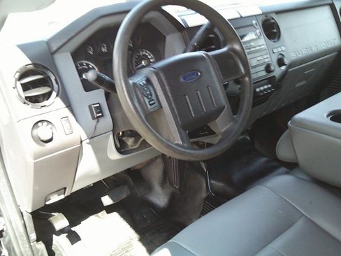 Used 2015 Ford F350 XL w/ Power Equipment Group AWD/4WD image 32