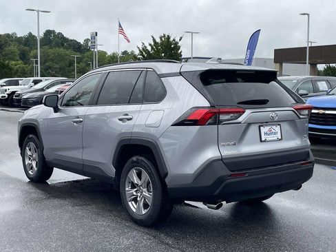 Used 2022 Toyota RAV4 XLE AWD/4WD image 26