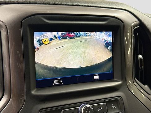Used 2021 Chevrolet Silverado 1500 Custom AWD/4WD image 15