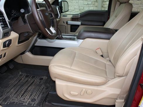 Used 2019 Ford F150 Lariat image 16