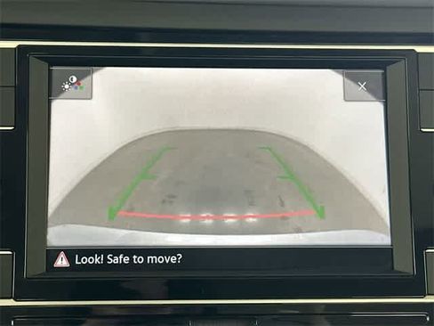 Certified 2023 Volkswagen Jetta SE w/ Panoramic Sunroof Package image 14