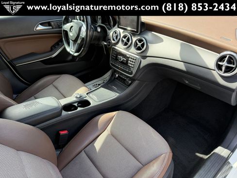 Used 2015 Mercedes-Benz GLA 250 GLA 250 4MATIC image 37