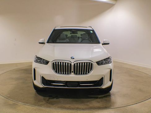 Used 2026 BMW X5 xDrive40i AWD/4WD image 9