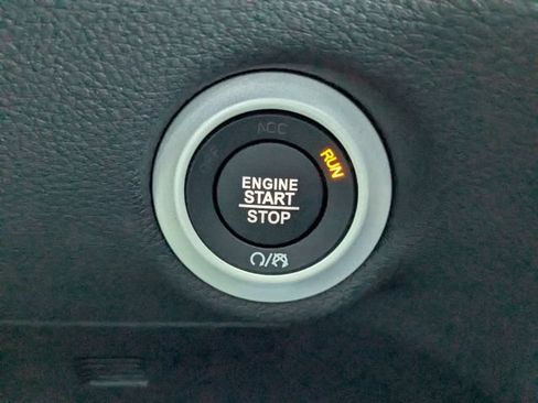 New 2026 Chrysler Pacifica Select FWD image 26