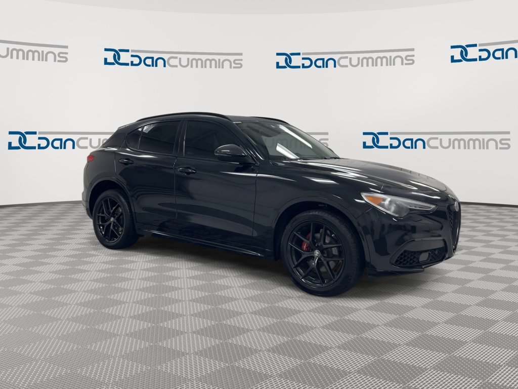 Used 2021 Alfa Romeo Stelvio Ti w/ Nero Edizione AWD/4WD image 2