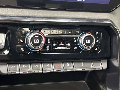 Certified 2024 GMC Sierra 1500 AT4 w/ Technology Package AWD/4WD image 25