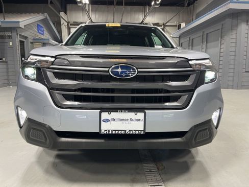 Used 2026 Subaru Forester Premium AWD/4WD image 2