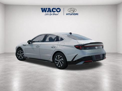 Used 2026 Hyundai Sonata Blue FWD image 5