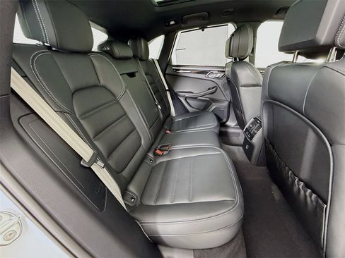 New 2026 Porsche Macan S image 32