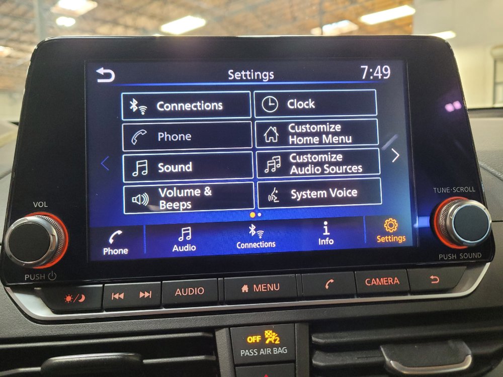 Used 2024 Nissan Altima 2.5 SV FWD image 25