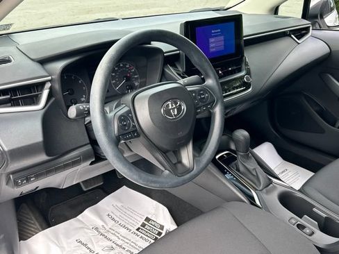 Used 2023 Toyota Corolla LE w/ LE Convenience Package FWD image 17