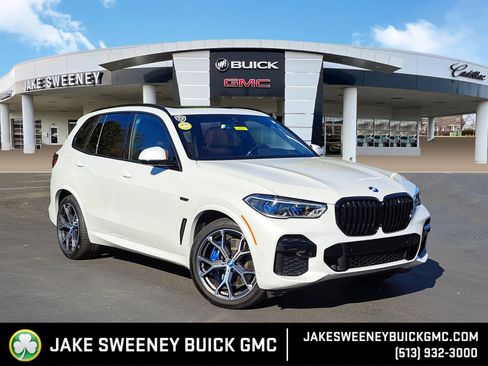 Used 2022 BMW X5 xDrive45e w/ M Sport Package image 1