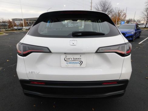 Used 2024 Honda HR-V LX image 4