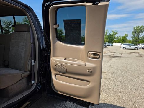 Used 2004 Toyota Tundra SR5 w/ TRD Off-Road Pkg AWD/4WD image 19