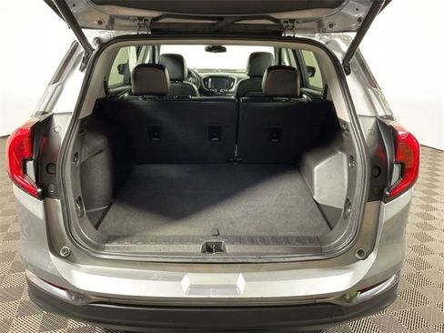 Used 2023 GMC Terrain AT4 image 13