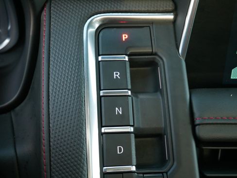 Used 2023 Chevrolet Suburban RST w/ Sport Performance Package image 33