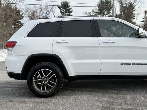Used 2021 Jeep Grand Cherokee Limited AWD/4WD image 9