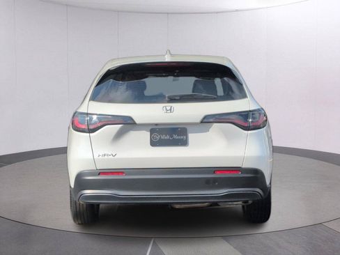 Used 2025 Honda HR-V LX image 4