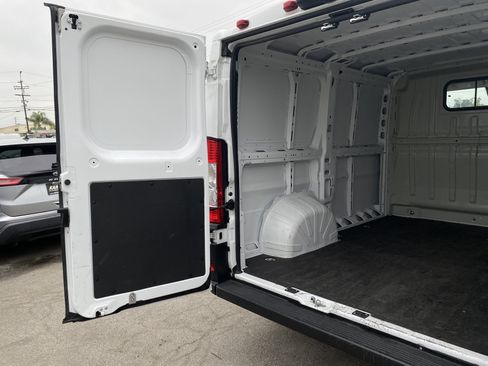Used 2025 RAM ProMaster 1500 FWD image 18