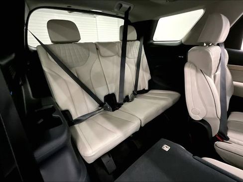 Used 2024 Hyundai Palisade Limited FWD image 32