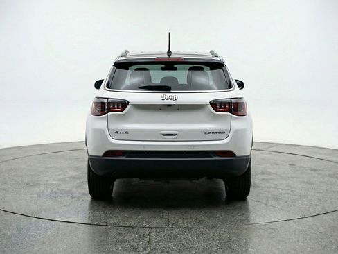 Used 2025 Jeep Compass Limited AWD/4WD image 7