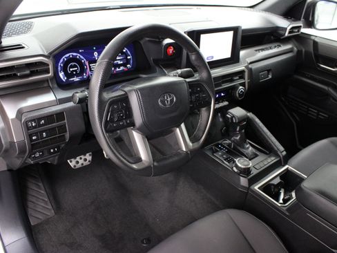 Used 2024 Toyota Tacoma TRD Sport AWD/4WD image 13