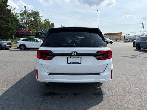 New 2026 Honda Odyssey EX-L image 5