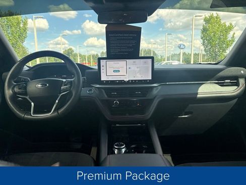 Used 2025 Ford Explorer ST-Line w/ Premium Package RWD image 22