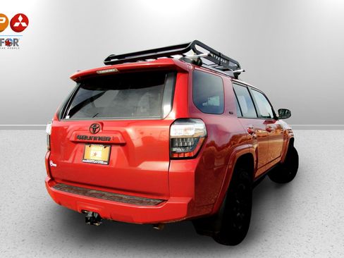 Used 2021 Toyota 4Runner SR5 image 2