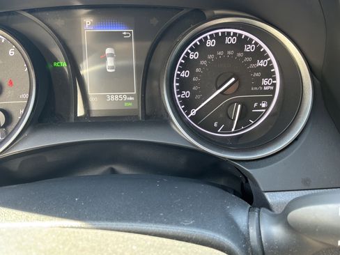 Used 2024 Toyota Camry SE image 26