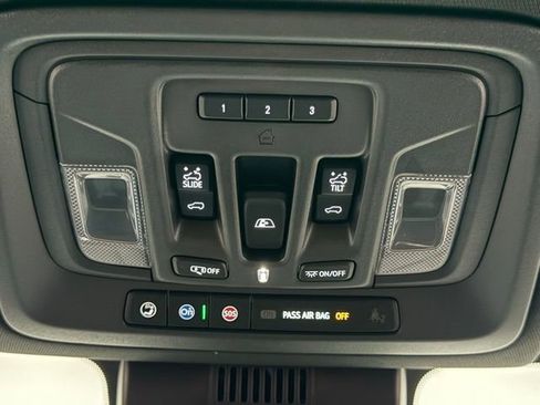 Used 2024 Chevrolet Silverado 1500 High Country w/ High Country Premium Package image 35