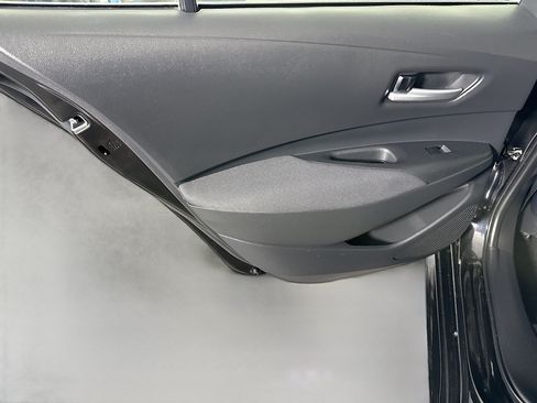 Used 2021 Toyota Corolla LE FWD image 25