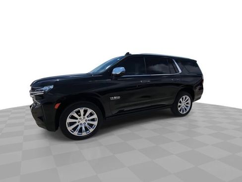 Used 2024 Chevrolet Tahoe Premier w/ Premium Package AWD/4WD image 4