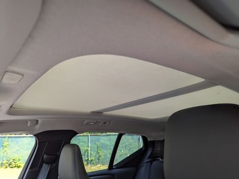 New 2026 Volvo XC40 B5 Plus w/ Climate Package image 18