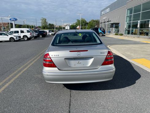 Used 2003 Mercedes-Benz E 320 Sedan image 4