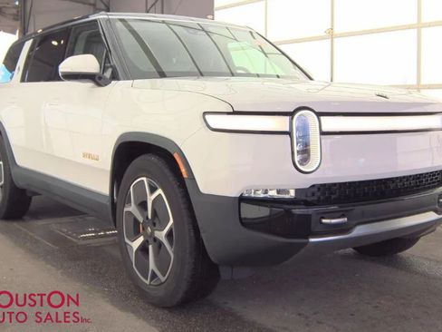 Used 2024 Rivian R1S Adventure AWD/4WD image 1